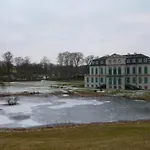 Schoene In Ruhiger Gegend *