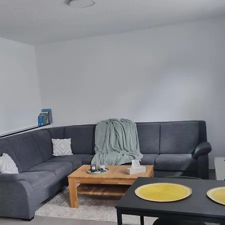 Apartment Schoene In Ruhiger Gegend *