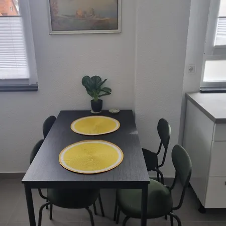 Apartamento Schoene In Ruhiger Gegend