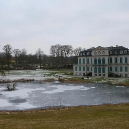 Schoene In Ruhiger Gegend *