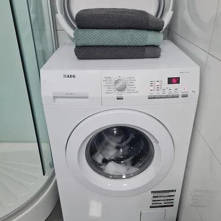 Schoene In Ruhiger Gegend * Calden