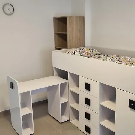 Schoene In Ruhiger Gegend * Calden