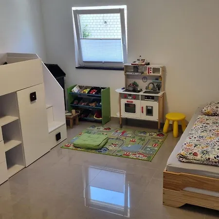 Апартаменты Schoene In Ruhiger Gegend *